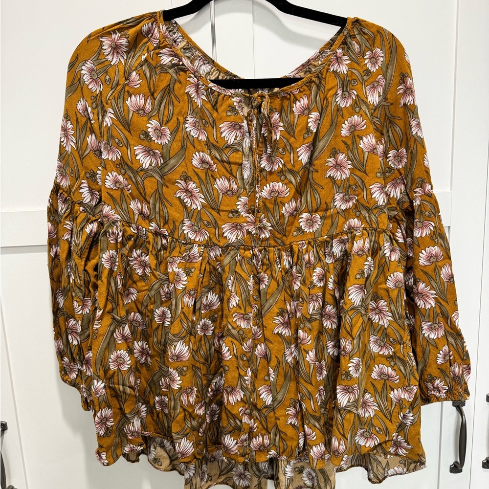 Ciel USA: Floral Mustard Women's Top